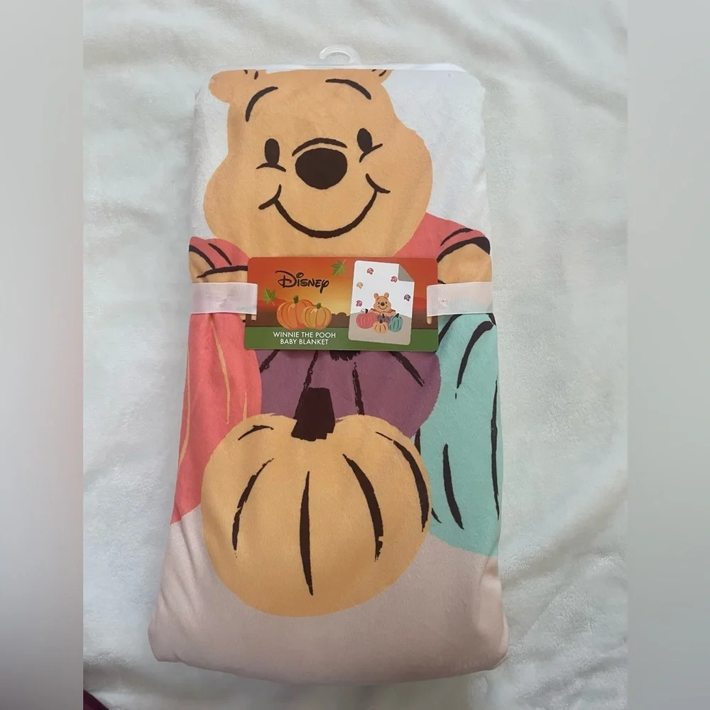 NWT Disney Pumpkin Winnie the Pooh Baby Blanket